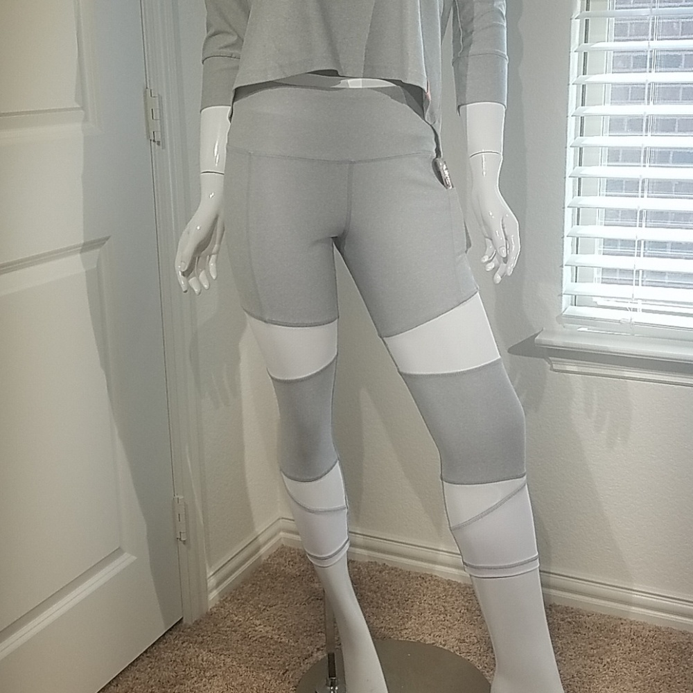 X By Gottex Power Hi Waist Capri Legging - Picture 8 of 8